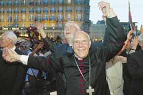 Cologne monsignor dancing
